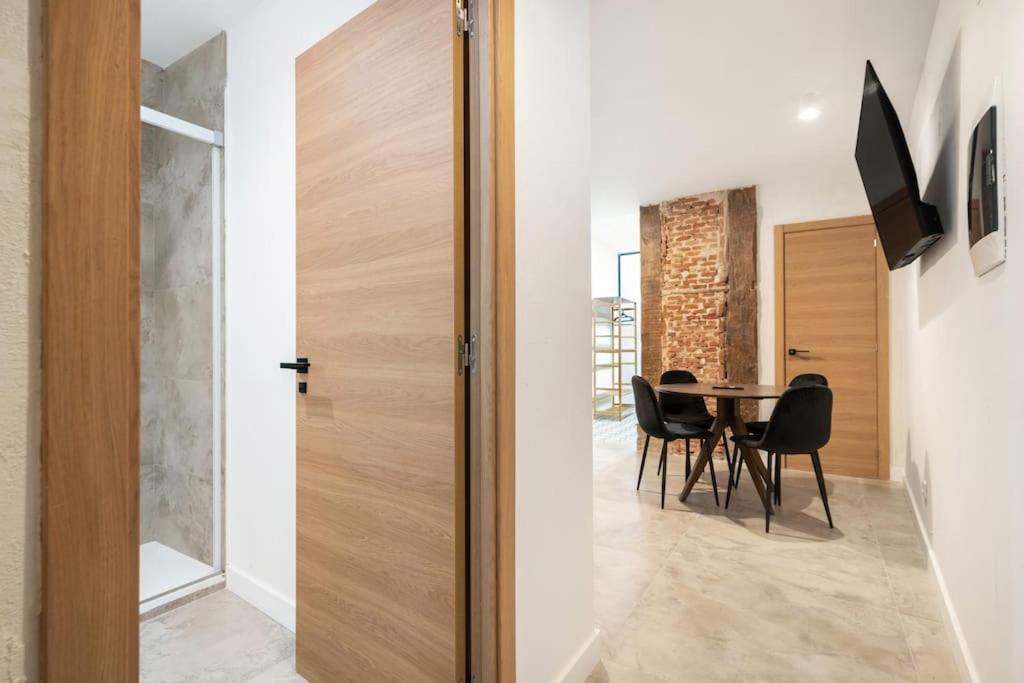 Nice Flat In Lavapies At Street Level S23A Madrid Exterior photo