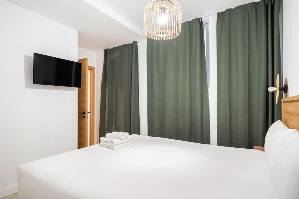 Nice Flat In Lavapies At Street Level S23A Madrid Exterior photo